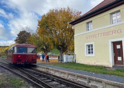 Schienenbus-Oldtimer der Vulkan-Eifel-Bahn wieder unterwegs